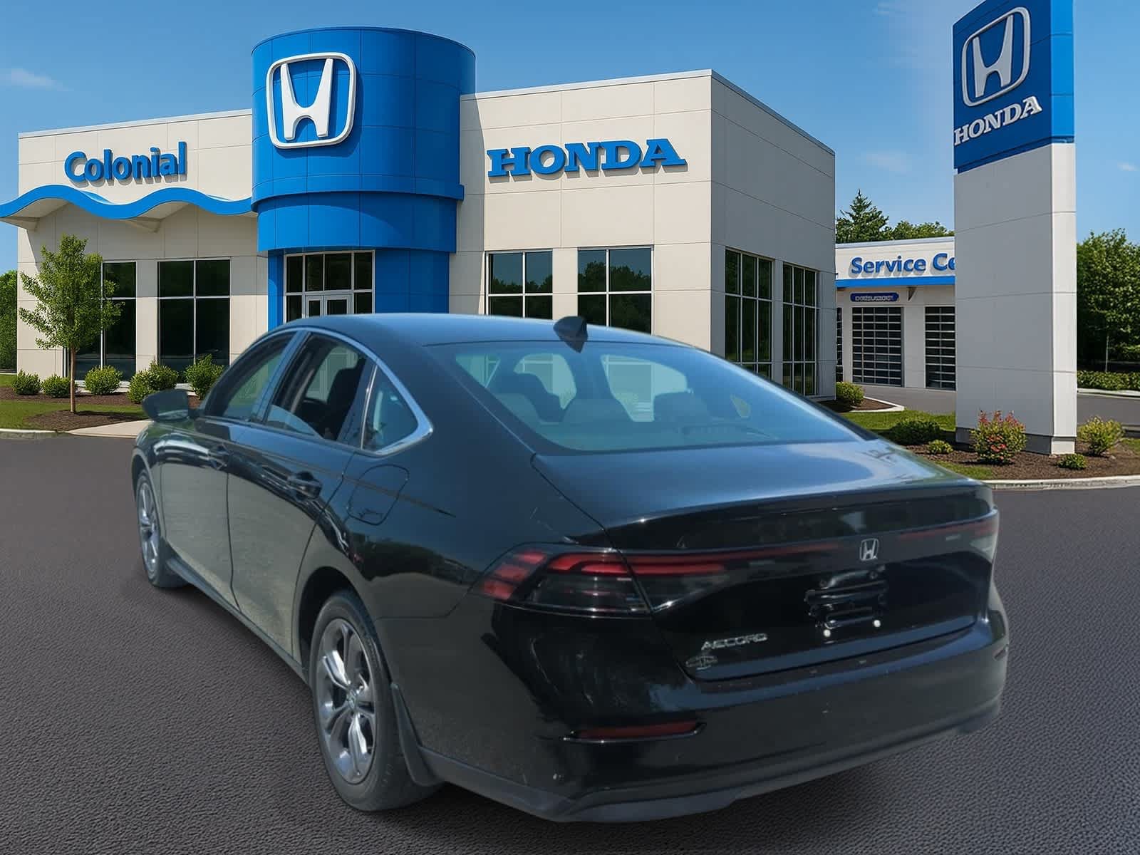 Used 2023 Honda Accord EX image 4
