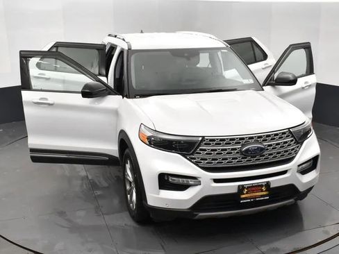Used 2022 Ford Explorer Limited image 10