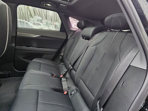 New 2026 Cadillac Optiq Luxury 2 image 22