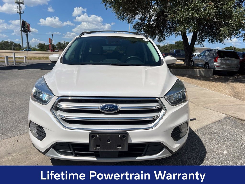 Used 2018 Ford Escape SE w/ Ford Safe & Smart Package FWD image 2