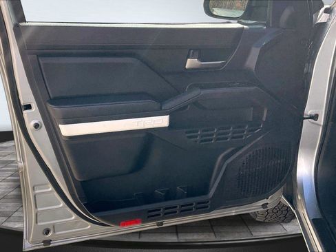 Used 2024 Toyota Tacoma TRD Off-Road image 24