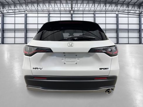 New 2027 Honda HR-V Sport image 4
