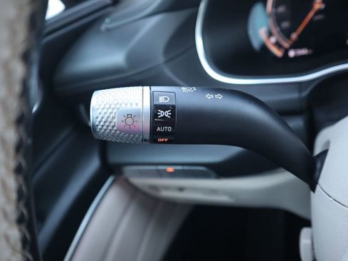 Used 2022 Genesis GV80 3.5T w/ Prestige Package 07 image 25