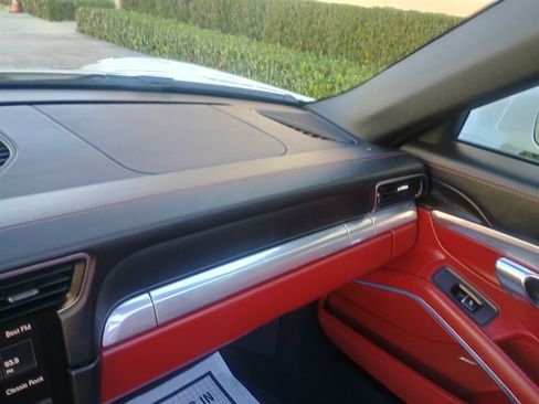 Used 2018 Porsche 911 Targa 4S image 21