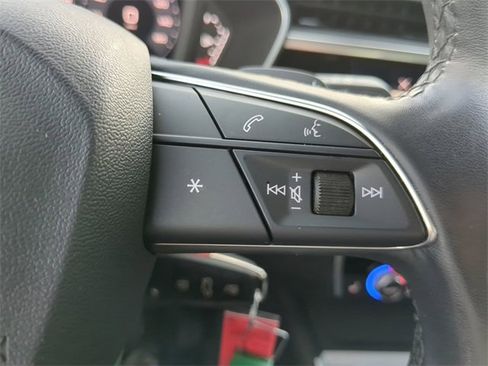 Used 2022 Audi Q3 2.0T Premium Plus image 29