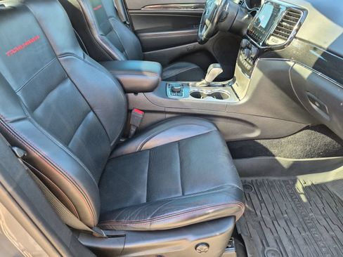Used 2021 Jeep Grand Cherokee Trailhawk w/ Trailhawk Luxury Group AWD/4WD image 23