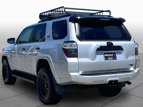 Used 2021 Toyota 4Runner Venture w/ Moonroof Package AWD/4WD image 11