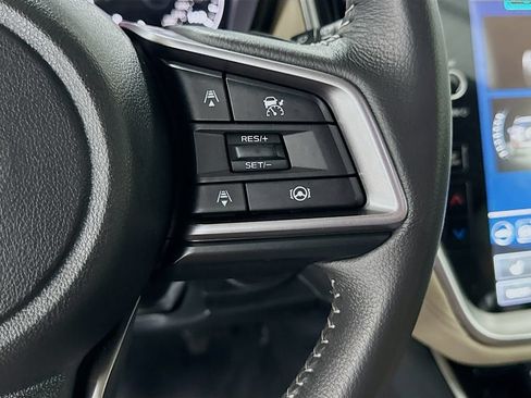 Certified 2025 Subaru Outback Premium AWD/4WD image 9