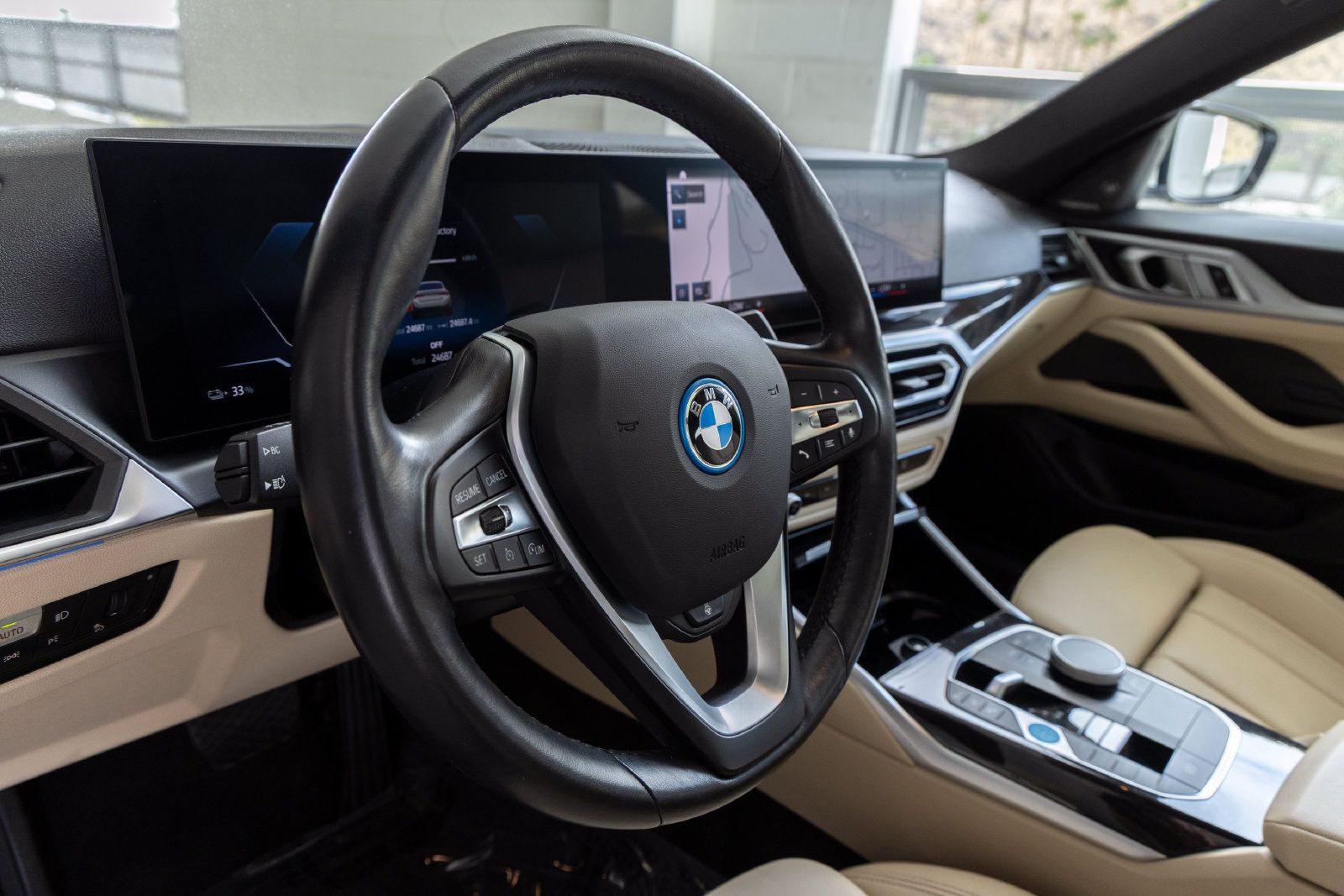 Used 2023 BMW i4 eDrive40 w/ Premium Package RWD image 16