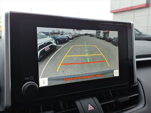 Used 2023 Toyota RAV4 XLE image 13