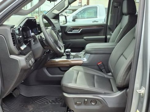 New 2026 Chevrolet Silverado 1500 RST w/ Convenience Package II AWD/4WD image 11