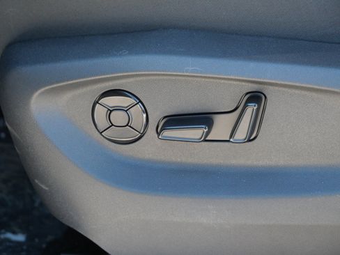 New 2026 Volkswagen Tiguan SE R-Line image 5