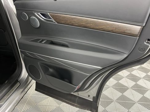 Used 2025 Genesis GV80 2.5T Advanced image 35