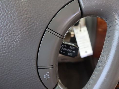 Used 2004 Lexus GX 470 AWD/4WD image 32