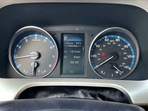 Used 2017 Toyota RAV4 LE image 25