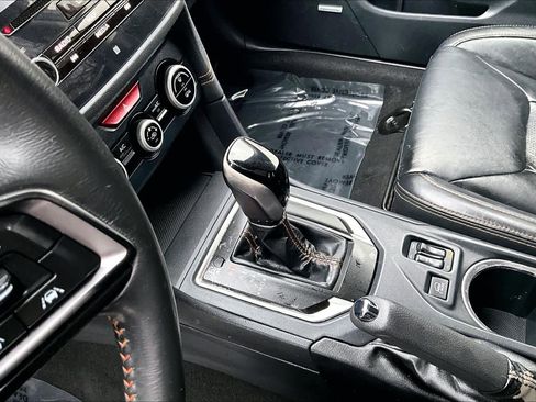 Used 2019 Subaru Crosstrek 2.0i Limited w/ Moonroof Package w/Navigation image 17