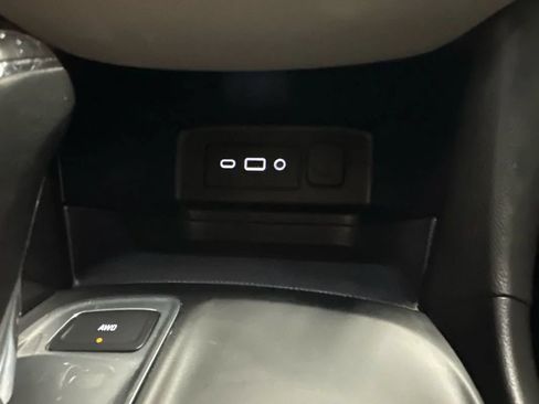 Used 2019 Chevrolet Equinox LT AWD/4WD image 56