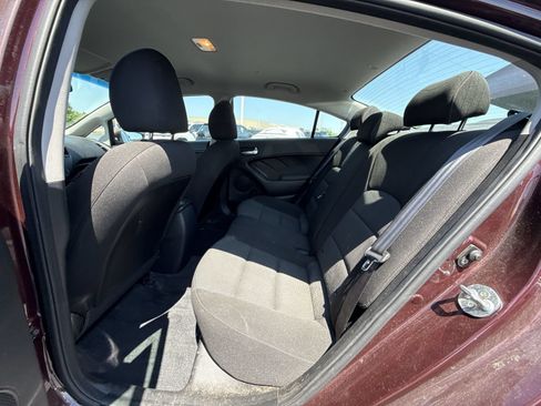Used 2017 Kia Forte LX FWD image 21