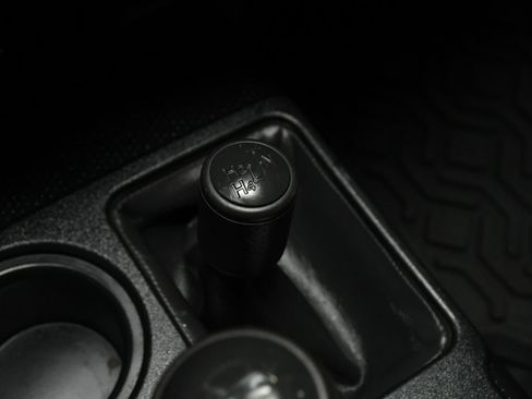 Used 2008 Toyota FJ Cruiser 4WD image 29