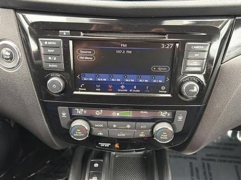 Used 2022 Nissan Rogue Sport SL AWD/4WD image 17
