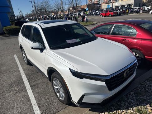 Used 2024 Honda CR-V EX image 2