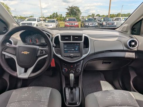 Used 2017 Chevrolet Sonic LT FWD image 14