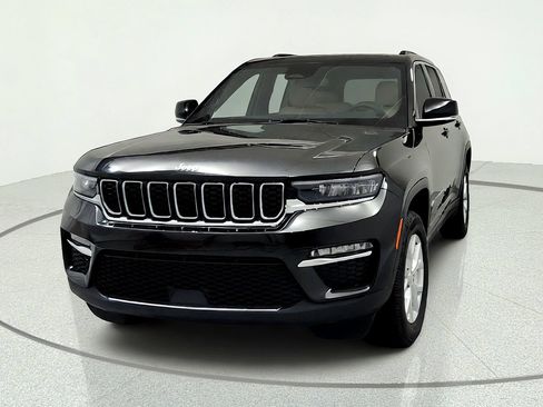 Used 2023 Jeep Grand Cherokee Limited AWD/4WD image 8