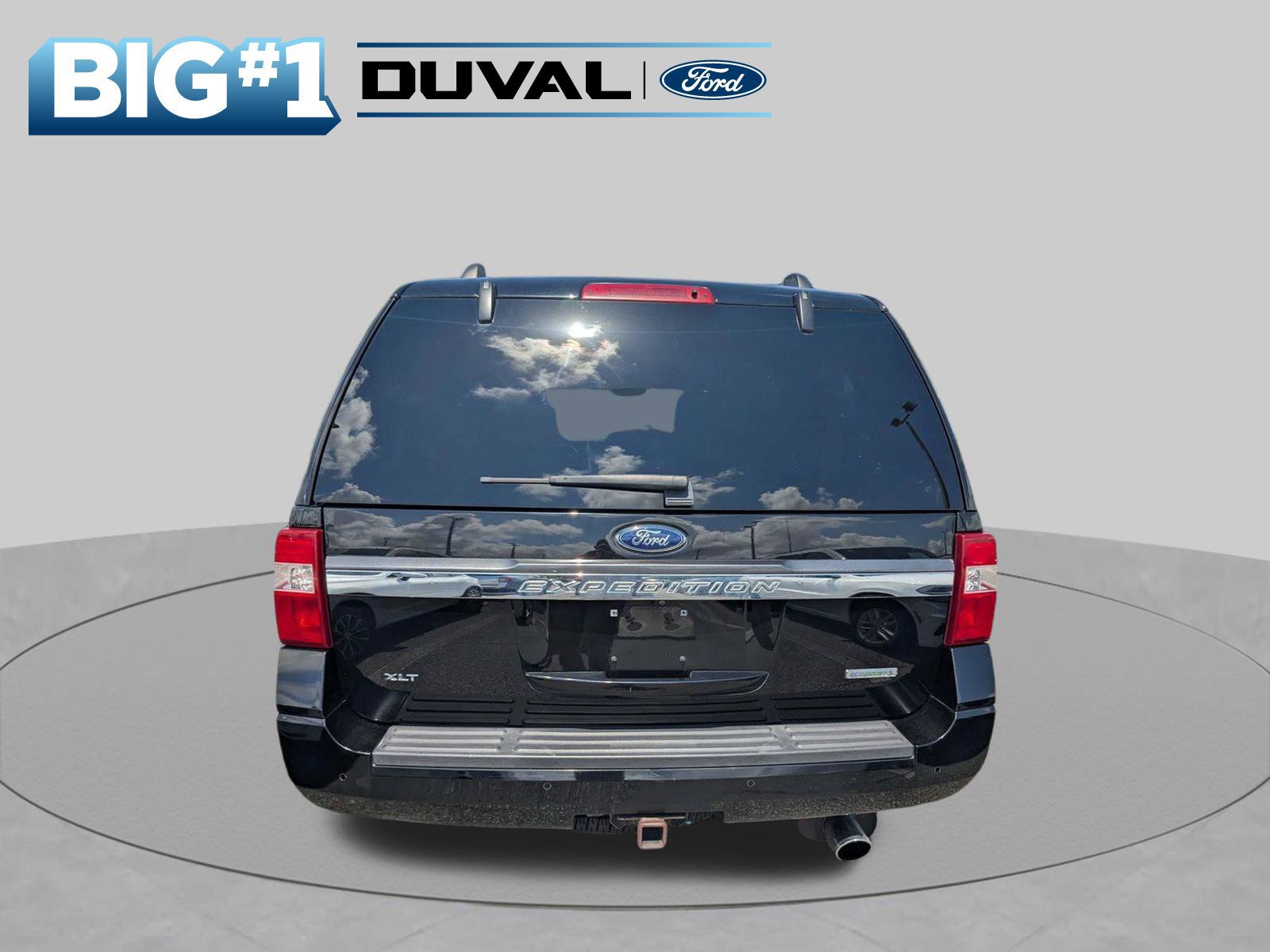 Used 2017 Ford Expedition XLT RWD image 5