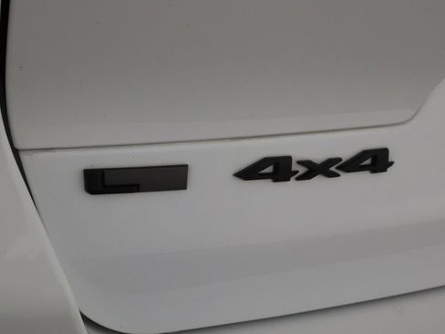 Used 2023 Jeep Grand Cherokee L Limited w/ Black Appearance Package image 50