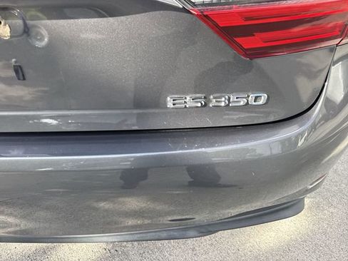 Used 2017 Lexus ES 350 w/ Accessory Package FWD image 25