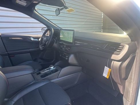New 2026 Ford Escape ST-Line w/ Tech Pack #1 image 34