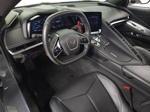 Used 2024 Chevrolet Corvette Stingray Coupe w/ Z51 Performance Package image 18