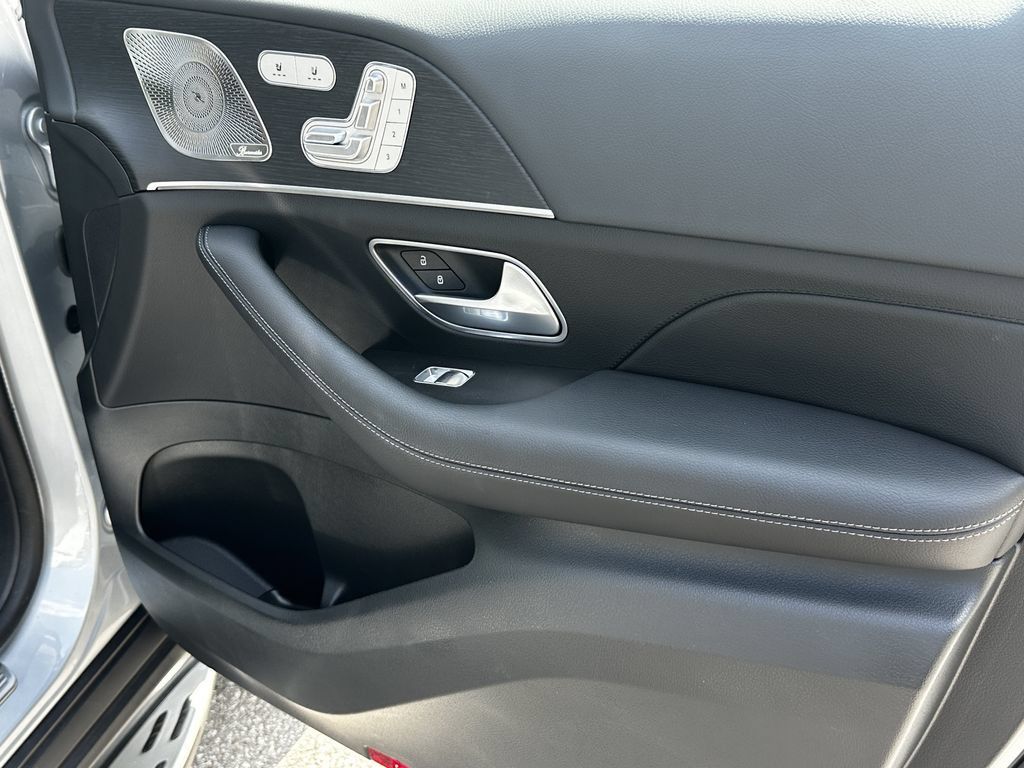Certified 2026 Mercedes-Benz GLS 450 4MATIC image 16