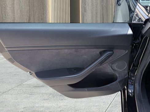 Used 2022 Tesla Model 3 RWD image 33