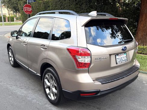 Used 2016 Subaru Forester 2.5i Touring w/ Eyesight & Navigation System image 4