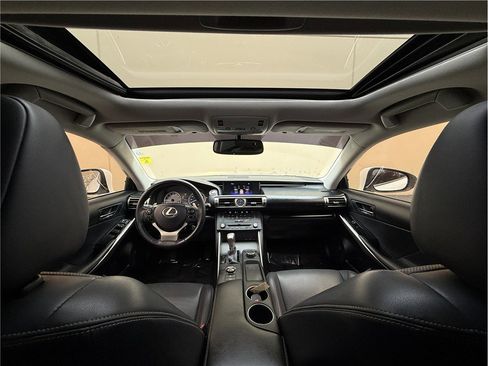 Used 2015 Lexus IS 250 image 17