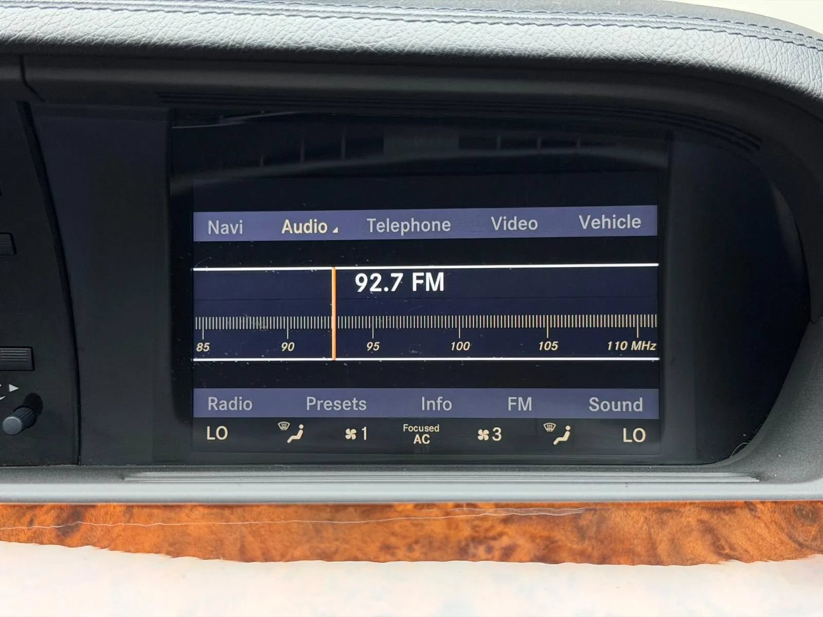 Used 2010 Mercedes-Benz S 550 4MATIC image 37