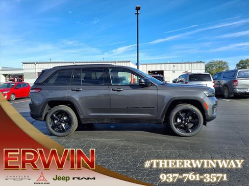 New 2025 Jeep Grand Cherokee Altitude w/ Trailer Tow Package image 2