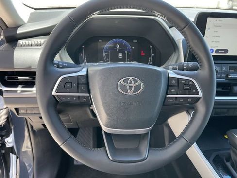 Used 2026 Toyota Grand Highlander AWD image 14