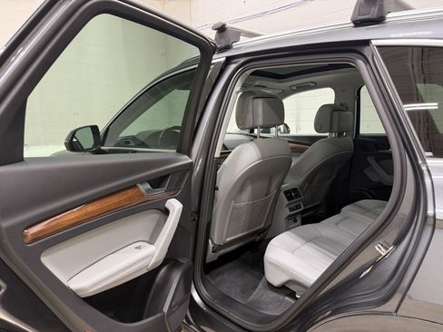 Used 2022 Audi Q5 2.0T Premium Plus image 21