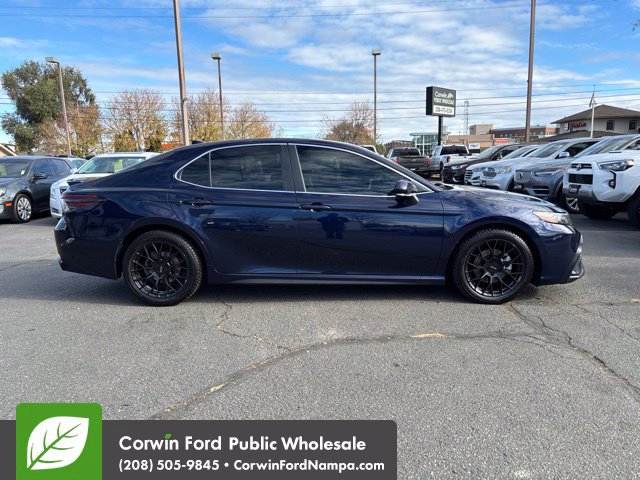 Used 2021 Toyota Camry SE w/ Cold Weather Package AWD/4WD image 4