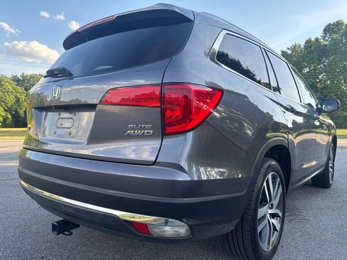 Used 2018 Honda Pilot Elite image 5