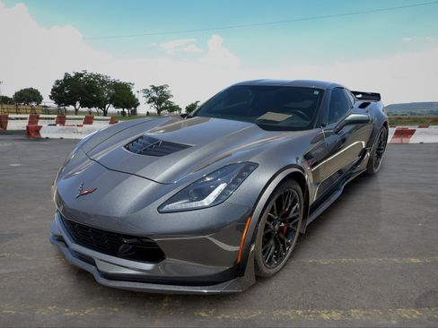 Used 2017 Chevrolet Corvette Z06 RWD image 5