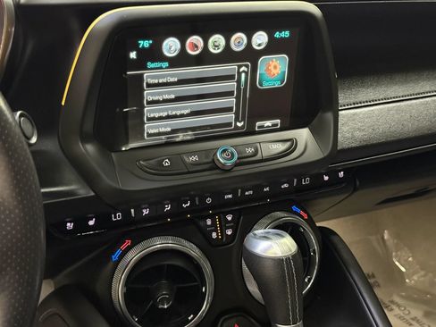 Used 2016 Chevrolet Camaro SS RWD image 23