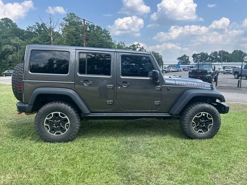 Used 2014 Jeep Wrangler Unlimited Rubicon AWD/4WD image 7