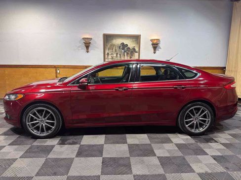 Used 2016 Ford Fusion Titanium FWD image 2