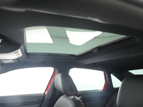 Used 2025 Volkswagen Jetta GLI Autobahn image 25