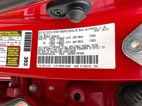 Used 2021 Toyota Tacoma TRD Off-Road w/ TRD Premium Off Road Package image 16