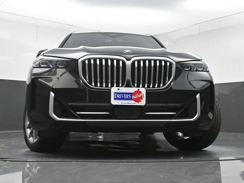 Used 2025 BMW X5 xDrive40i w/ Climate Comfort Package AWD/4WD image 29