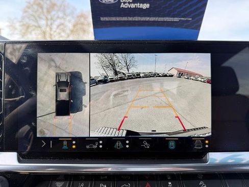 Used 2024 Chevrolet Silverado 3500 High Country w/ High Country Premium Package AWD/4WD image 17